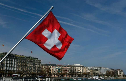 Zvicra ka ngrirë asetet ruse me vlerë 5 8 miliardë franga
