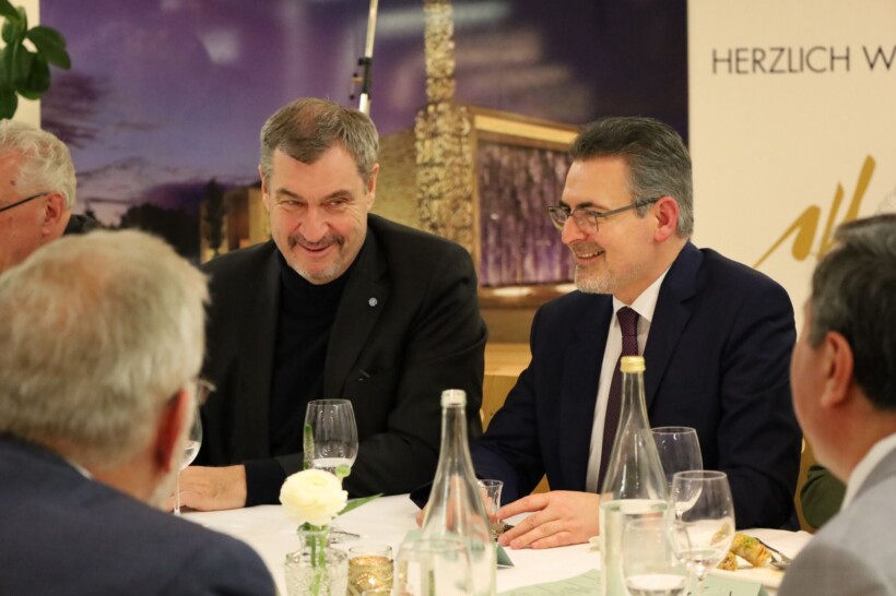 Shkupjani Benjam Idriz mbledh elitën politiko shoqërore në iftar në Xhaminë e Penzbergut