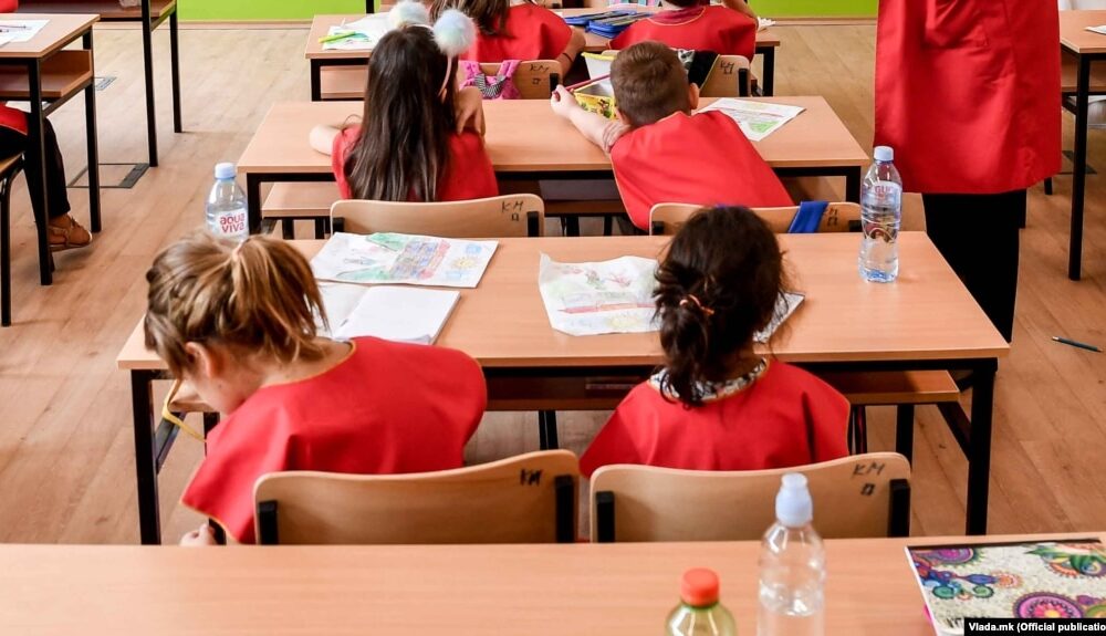 E tmerrshme  në Shkup  E djegin me cigare dhe e detyrojnë të hajë jasht qitje