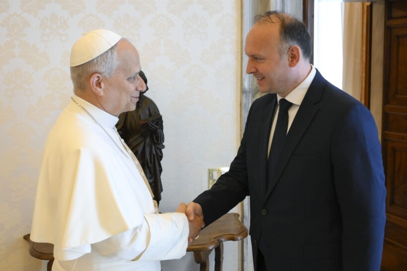 Kryeparlamentari Gashi në Vatikan takoi Papa Leonin XIV  Dialogu dhe bashkëpunimi  urë mes popujve