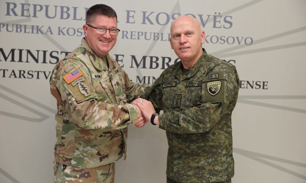 FSK drejt Gazës  Jashari dhe gjenerali amerikan diskutojnë dislokimin e kontingjentit