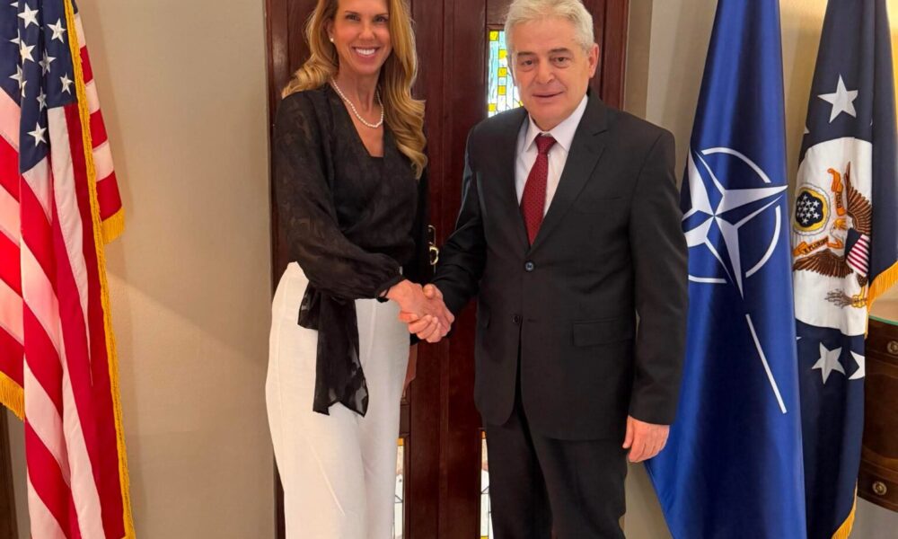 Takim Ahmeti Varnes  diskutohet për marrëdhëniet ndëretnike dhe sfidat globale