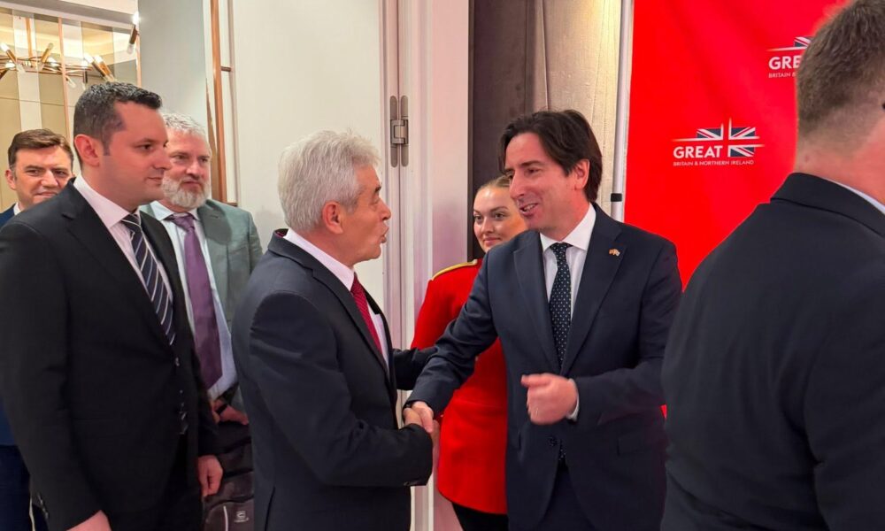Ali Ahmeti i pranishëm në pritjen solemne për ditëlindjen e Mbretit Charles III