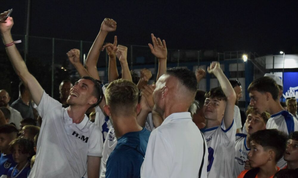 Skuadrat nga Tetova Sportishkollor Istikball dhe Kf Renova dhuruan spektakël në finalen e kupës së futbollit në Durrës