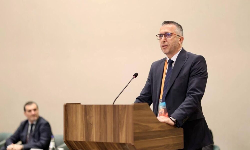 nenkryetari-i-kshz-se-abdush-demiri-iu-drejtua-pjesemarresve-ne-takimin-e-13-te-vjetor-te-organeve-per-menaxhimin-e-zgjedhjeve-ne-gjeorgji