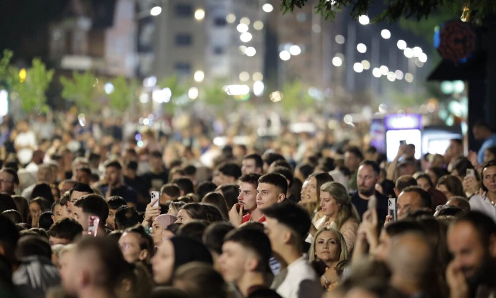 Tetova në festë me  Netët Rinore   Telekom Maqedoni vazhdon përkrahjen për kulturën dhe të rinjtë