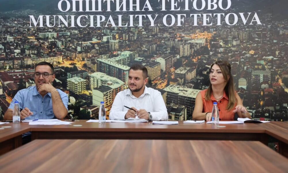 Çështja e emrave të rrugëve në Tetovë drejt zgjidhjes  Albi Qamili  Miratuam edhe 145 emra të rinj 