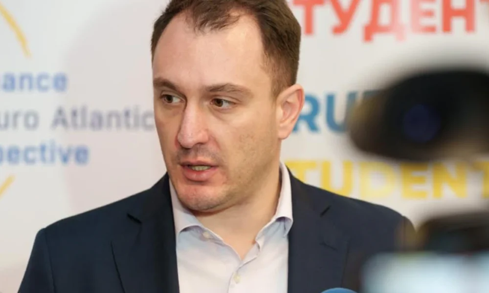 Andonovski  Nga tetori karta e identitetit dhe patenta e shoferit do të jenë në mënyrë elektronike