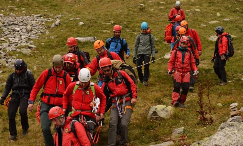 Të bllokuar nga stuhia në Malin Sharr  Kosova shpëton dy alpinistë të huaj 